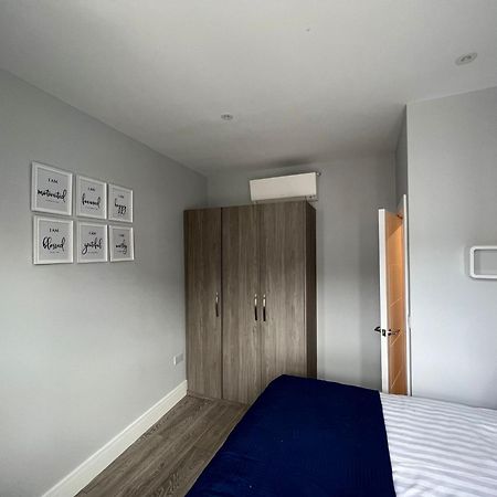 Aisiki Apartments At Stanhope Road, North Finchley, Airconditioned Multiple 2 Or 3-Bedroom, Pet-Friendly Duplex Flats, King Or Twin Beds, Airconditioned & Free Wi-Fi Bagian luar foto