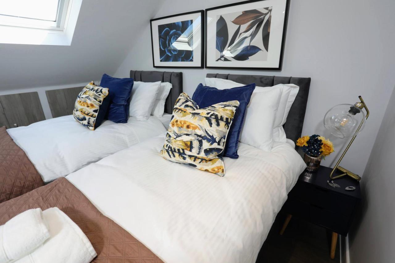 Aisiki Apartments At Stanhope Road, North Finchley, Airconditioned Multiple 2 Or 3-Bedroom, Pet-Friendly Duplex Flats, King Or Twin Beds, Airconditioned & Free Wi-Fi Bagian luar foto
