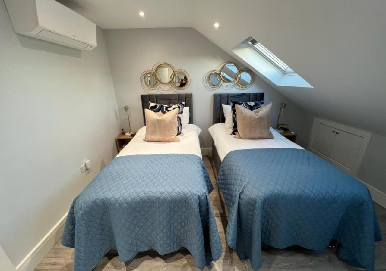 Aisiki Apartments At Stanhope Road, North Finchley, Airconditioned Multiple 2 Or 3-Bedroom, Pet-Friendly Duplex Flats, King Or Twin Beds, Airconditioned & Free Wi-Fi Bagian luar foto