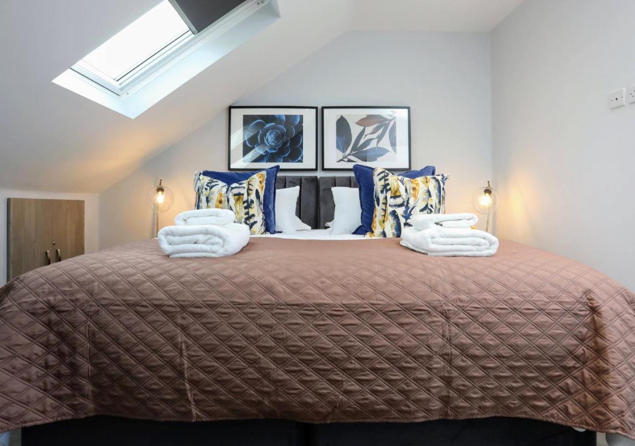 Aisiki Apartments At Stanhope Road, North Finchley, Airconditioned Multiple 2 Or 3-Bedroom, Pet-Friendly Duplex Flats, King Or Twin Beds, Airconditioned & Free Wi-Fi Bagian luar foto