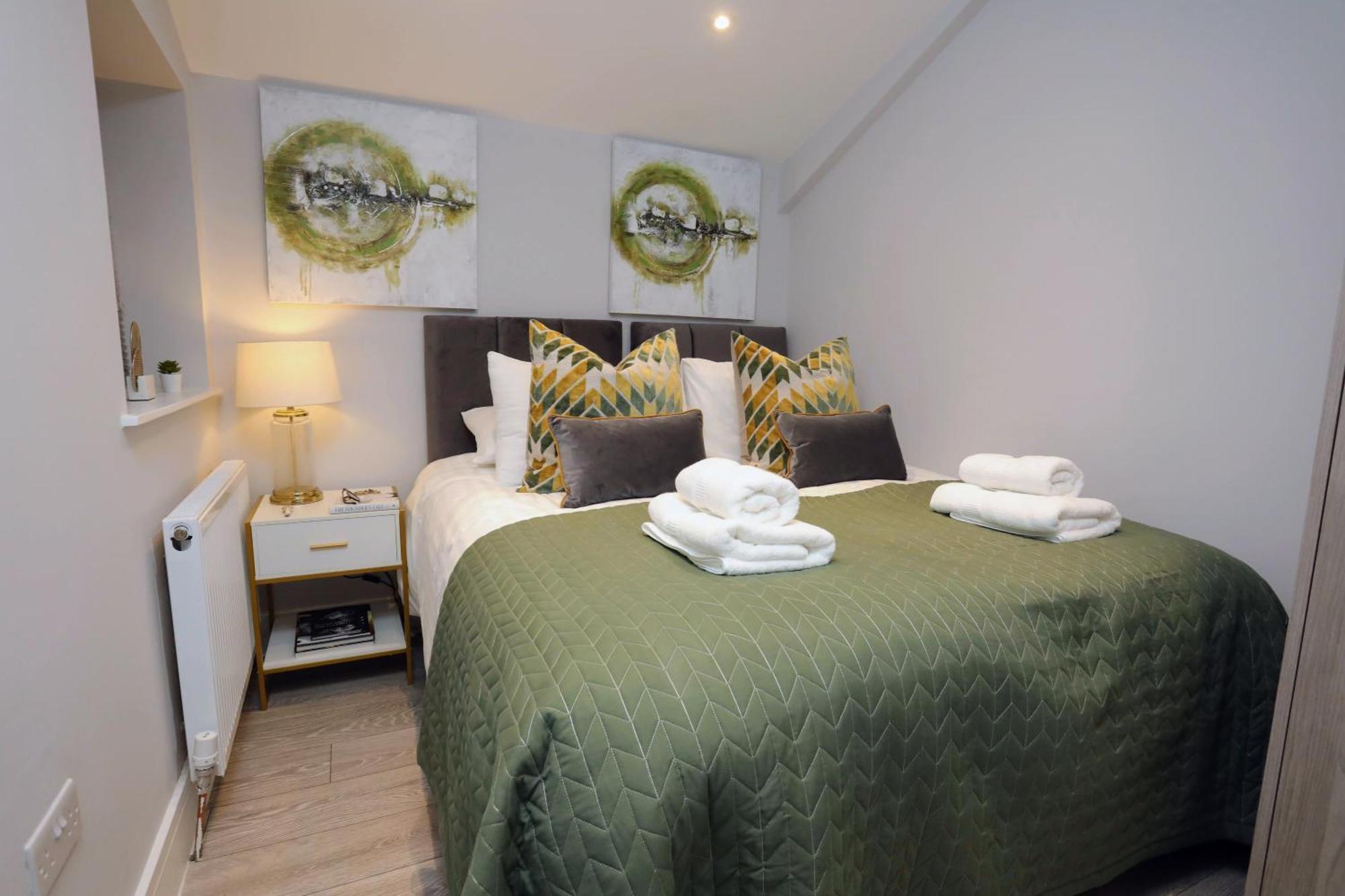 Aisiki Apartments At Stanhope Road, North Finchley, Airconditioned Multiple 2 Or 3-Bedroom, Pet-Friendly Duplex Flats, King Or Twin Beds, Airconditioned & Free Wi-Fi Bagian luar foto